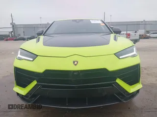 2024 Lamborghini Urus Performante z VIN ZPBUC3ZL1RLA32922, wystawiony jako IAAI lot #41561732 z przebiegiem 52 mil mil oraz . Historia ofert i sprzedaży dostępna na DreamBid. Obrazek 12.