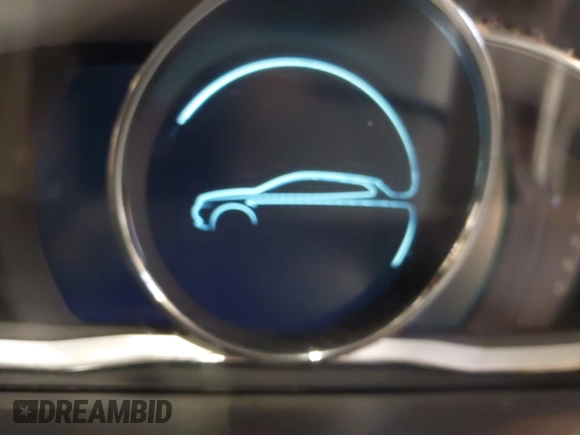 2014 Volvo XC60 R-Design Premier Plus with VIN YV4902DZ7E2537839, listed as a IAAI auction lot 41570128 with 8,858 mi miles and . Bid and sale history available at DreamBid. Image 7.