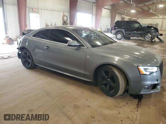 2016 Audi A5 Premium z VIN WAUD2AFR5GA052751, wystawiony jako Copart lot #61665805 z przebiegiem 79 283 mil mil oraz Czysty tytuł • Clean title. Historia ofert i sprzedaży dostępna na DreamBid. Obrazek 4.