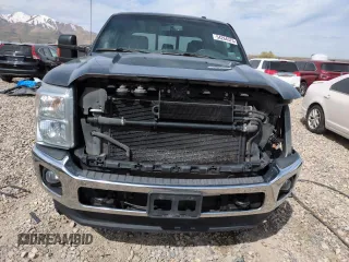 2015 Ford F-350 Platinum with VIN 1FT8W3BT3FEA11466, listed as a Copart auction lot 54264375 with 111,525 mi miles and Salvage Title. Bid and sale history available at DreamBid. Image 5.