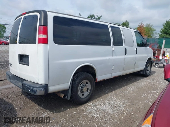 2015 Chevrolet Express Passenger LT с VIN 1GAZG1FG8F1119472, выставлен на аукционе IAAI как лот 42115275 с пробегом 248 382 миль миль и . История ставок и продаж доступна на DreamBid. Изображение 4.