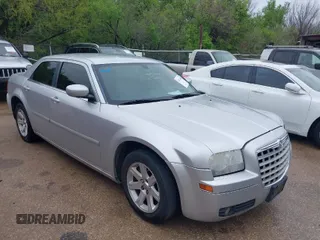 2007 Chrysler 300 Touring with VIN 2C3KA53G47H871375, listed as a IAAI auction lot 41914348 with 149,950 mi miles. Bid and sale history available at carsss.com. Image 1.