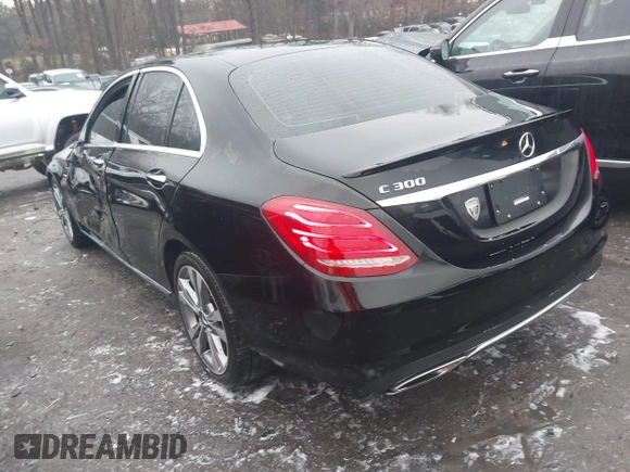 2015 Mercedes-Benz C-Class C 300 with VIN 55SWF4JB9FU089625, listed as a IAAI auction lot 41538932 with 129,101 mi miles. Bid and sale history available at carsss.com. Image 3.