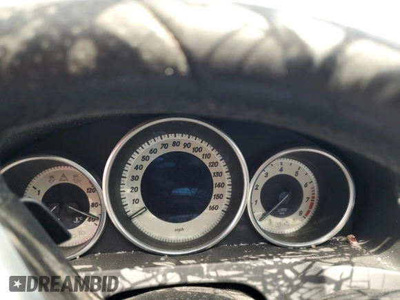 2014 Mercedes-Benz E 550 с VIN WDDKJ7DB4EF240222, выставлен на аукционе Copart как лот 63444535 с пробегом Не указан миль и Списание • Salvage title. История ставок и продаж доступна на DreamBid. Изображение 9.
