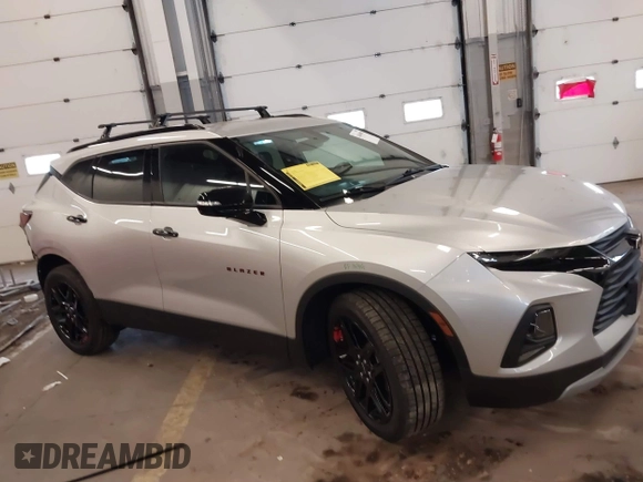 2020 Chevrolet Blazer LT z VIN 3GNKBHRS9LS612174, wystawiony jako IAAI lot #41840890 z przebiegiem 53 782 mil mil oraz . Historia ofert i sprzedaży dostępna na DreamBid. Obrazek 14.