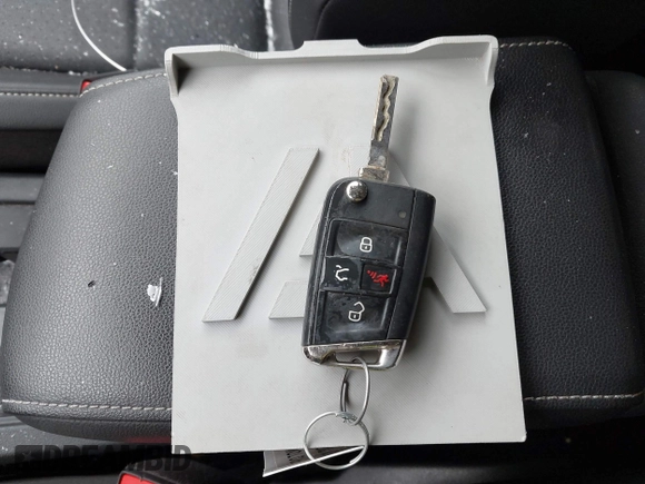2021 Volkswagen Tiguan SE z VIN 3VV3B7AXXMM101773, wystawiony jako IAAI lot #42358588 z przebiegiem 105 629 mil mil oraz . Historia ofert i sprzedaży dostępna na DreamBid. Obrazek 11.