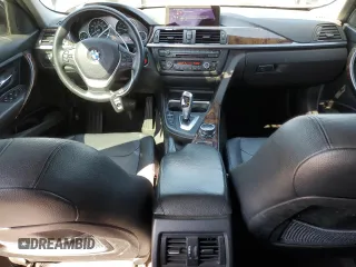 2015 BMW 3 Series 328i z VIN WBA3A5G51FNS82697, wystawiony jako Copart lot #62792405 z przebiegiem 177 882 mil mil oraz Szkoda całkowita • Salvage title. Historia ofert i sprzedaży dostępna na DreamBid. Obrazek 8.