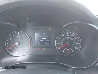 2016 Kia Optima LX z VIN 5XXGT4L3XGG019697, wystawiony jako IAAI lot #42449350 z przebiegiem 87 769 mil mil oraz . Historia ofert i sprzedaży dostępna na DreamBid. Obrazek 7.