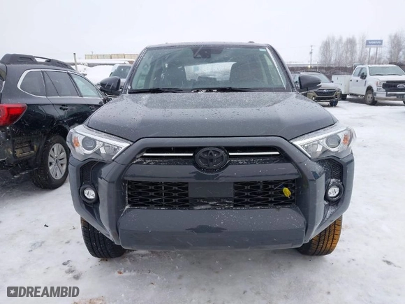 2024 Toyota 4Runner SR5 Premium with VIN JTENU5JR8R6252234, listed as a IAAI auction lot 41392325 with 7,367 mi miles. Bid and sale history available at carsss.com. Image 12.