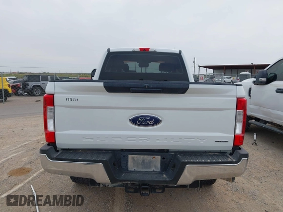2019 Ford F-250 XL z VIN 1FT7X2B6XKEC89613, wystawiony jako IAAI lot #42256834 z przebiegiem 80 066 mil mil oraz . Historia ofert i sprzedaży dostępna na DreamBid. Obrazek 16.