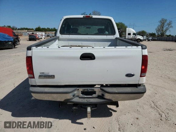 2005 Ford F-250 XL with VIN 1FTSX21Y15EC59370, listed as a Copart auction lot 52620765 with 124,584 mi miles and Salvage Title. Bid and sale history available at DreamBid. Image 6.