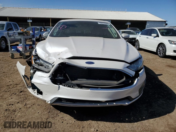 2019 Ford Fusion Hybrid SE with VIN 3FA6P0LU7KR284563, listed as a Copart auction lot 39979903 with 0 mi miles. Bid and sale history available at carsss.com. Image 5.