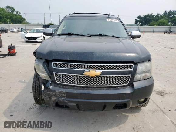 2012 Chevrolet Avalanche LTZ with VIN 3GNMCGE04CG187356, listed as a Copart auction lot 57322005 with 201,268 mi miles and Clean title. Bid and sale history available at DreamBid. Image 5.