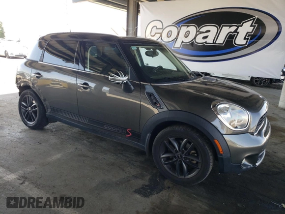 2013 MINI Countryman S с VIN WMWZC3C5XDWP22700, выставлен на аукционе Copart как лот 57153995 с пробегом 108 344 миль миль и Списание • Salvage title. История ставок и продаж доступна на DreamBid. Изображение 4.