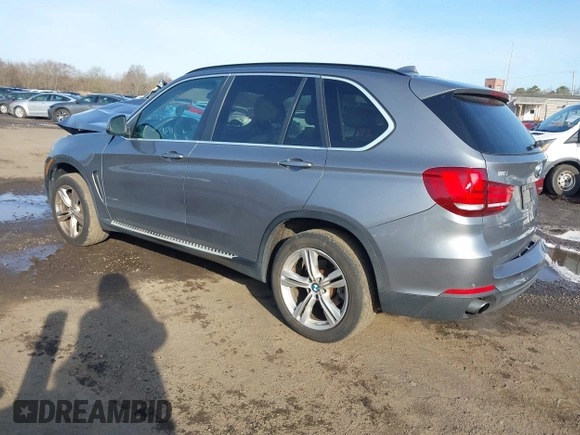 2014 BMW X5 xDrive35i z VIN 5UXKR0C52E0H19670, wystawiony jako IAAI lot #41909590 z przebiegiem 137 758 mil mil oraz . Historia ofert i sprzedaży dostępna na DreamBid. Obrazek 3.