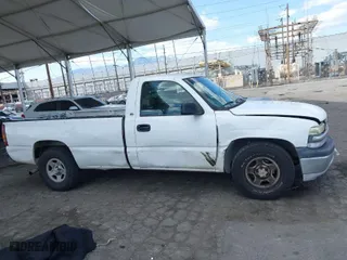 2002 Chevrolet Silverado 1500 with VIN 1GCEC14V82Z236404, listed as a IAAI auction lot 41970241 with 240,265 mi miles. Bid and sale history available at carsss.com. Image 13.