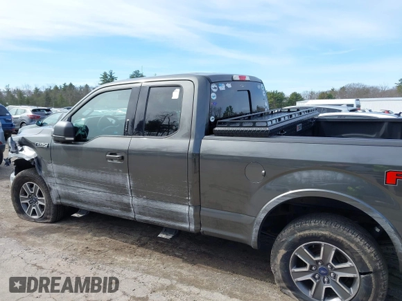 2017 Ford F-150 XL z VIN 1FTFX1EF7HFA68717, wystawiony jako IAAI lot #41894736 z przebiegiem 109 272 mil mil oraz . Historia ofert i sprzedaży dostępna na DreamBid. Obrazek 18.