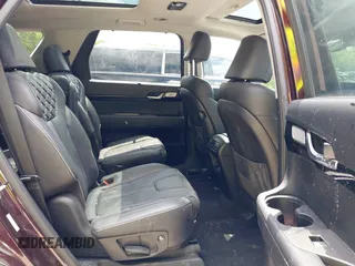 2021 Hyundai Palisade Limited with VIN KM8R5DHE0MU263048, listed as a IAAI auction lot 42365566 with 90,102 mi miles and . Bid and sale history available at DreamBid. Image 8.