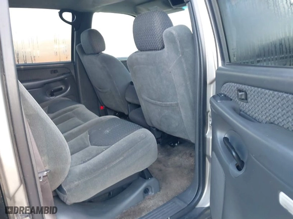 2003 Chevrolet Avalanche with VIN 3GNEC13TX3G169166, listed as a IAAI auction lot 41789590 with 349,989 mi miles. Bid and sale history available at carsss.com. Image 8.