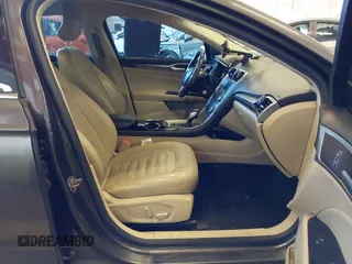 2016 Ford Fusion SE with VIN 3FA6P0HD3GR251205, listed as a IAAI auction lot 41678464 with 211,140 mi miles. Bid and sale history available at carsss.com. Image 5.