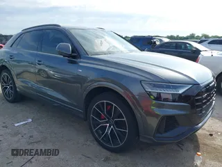 2022 Audi Q8 Premium Plus z VIN WA1EVBF16ND007905, wystawiony jako IAAI lot #42190806 z przebiegiem 32 605 mil mil oraz . Historia ofert i sprzedaży dostępna na DreamBid. Obrazek 1.