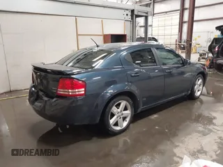 2008 Dodge Avenger SXT z VIN 1B3LC56R08N579174, wystawiony jako IAAI lot #41964299 z przebiegiem 124 540 mil mil oraz . Historia ofert i sprzedaży dostępna na DreamBid. Obrazek 4.
