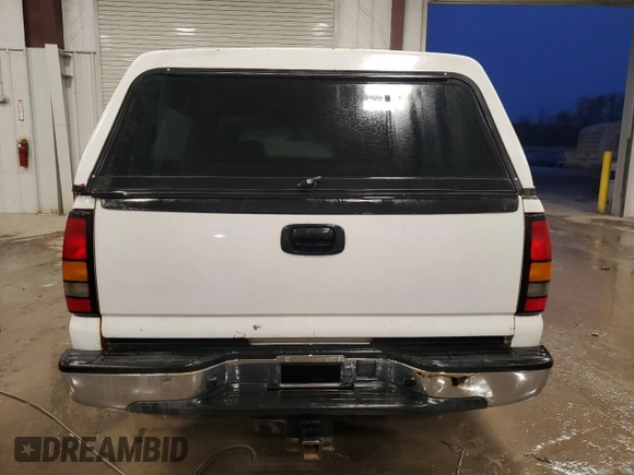 2005 GMC New Sierra 1500 SL with VIN 1GTEC19V55Z336229, listed as a Copart auction lot 86907474 with 0 mi miles and Non Repairable. Bid and sale history available at carsss.com. Image 6.