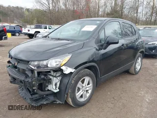 2019 Chevrolet Trax LS with VIN 3GNCJKSB1KL386803, listed as a IAAI auction lot 41832867 with 107,462 mi miles. Bid and sale history available at carsss.com. Image 17.