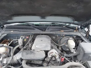 2006 Chevrolet Silverado 1500 LS with VIN 2GCEK13VX61224130, listed as a IAAI auction lot 41495787 with 250,919 mi miles. Bid and sale history available at carsss.com. Image 10.