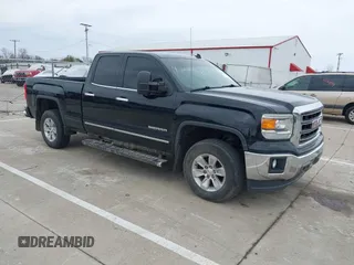 2014 GMC Sierra 1500 z VIN 1GTV1VEC6EZ325726, wystawiony jako IAAI lot #42050076 z przebiegiem 119 696 mil mil oraz . Historia ofert i sprzedaży dostępna na DreamBid. Obrazek 1.
