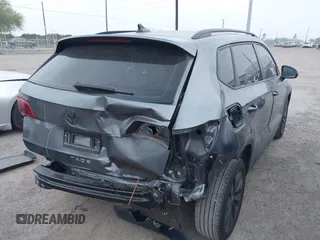 2024 Volkswagen Taos S с VIN 3VV5X7B26RM078934, выставлен на аукционе IAAI как лот 41802423 с пробегом 12 233 миль миль и . История ставок и продаж доступна на DreamBid. Изображение 4.