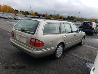 1998 Mercedes-Benz E-Class with VIN WDBJH82F7WX010567, listed as a Copart auction lot 79104764 with 335,751 mi miles and Clean Title. Bid and sale history available at carsss.com. Image 3.