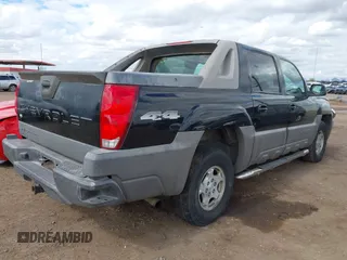 2004 Chevrolet Avalanche Z71 with VIN 3GNEK12T54G327032, listed as a IAAI auction lot 41785530 with 151,024 mi miles. Bid and sale history available at carsss.com. Image 4.