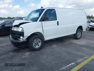 2022 GMC Savana Cargo Van with VIN 1GTW7AFP1N1139006, listed as a IAAI auction lot 41707713 with 5,710 mi miles. Bid and sale history available at carsss.com. Image 16.