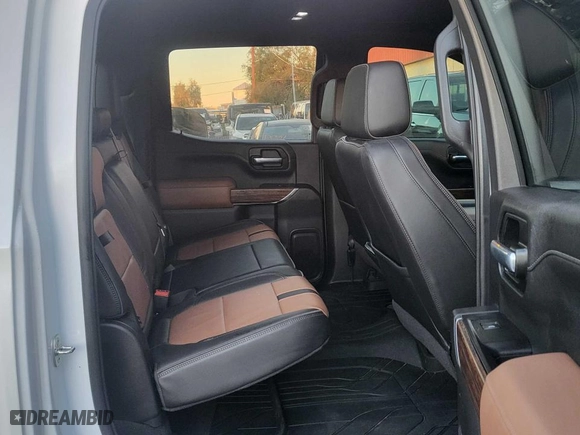 2020 Chevrolet Silverado 1500 High Country with VIN 3GCPWFEDXLG409568, listed as a Copart auction lot 82142564 with 44,792 mi miles and Clean Title. Bid and sale history available at carsss.com. Image 6.