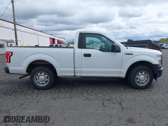 2017 Ford F-150 XL with VIN 1FTMF1C86HKD60722, listed as a IAAI auction lot 41921827 with 125,622 mi miles. Bid and sale history available at carsss.com. Image 13.