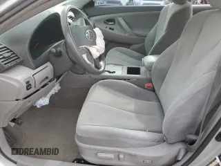 2008 Toyota Camry LE z VIN 4T1BE46K48U790865, wystawiony jako Copart lot #53522695 z przebiegiem 106 293 mil mil oraz Szkoda całkowita • Salvage title. Historia ofert i sprzedaży dostępna na DreamBid. Obrazek 7.