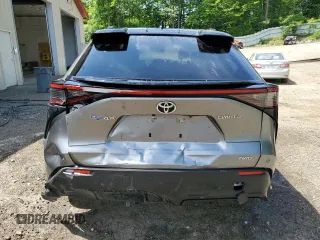 2023 Toyota bZ4X XLE z VIN JTMABACA9PA008983, wystawiony jako Copart lot #58891994 z przebiegiem Nie podano mil oraz Szkoda całkowita • Salvage title. Historia ofert i sprzedaży dostępna na DreamBid. Obrazek 6.