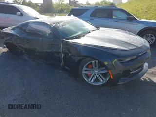 2017 Chevrolet Camaro 1LT z VIN 1G1FB1RS2H0184635, wystawiony jako IAAI lot #41696564 z przebiegiem 72 004 mil mil oraz . Historia ofert i sprzedaży dostępna na DreamBid. Obrazek 1.