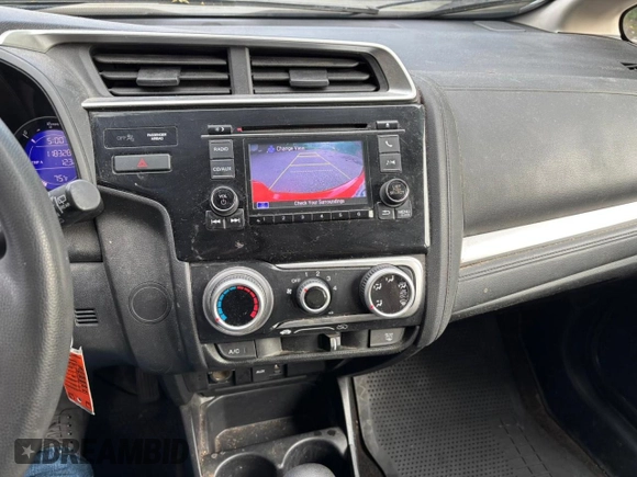 2015 Honda Fit LX with VIN 3HGGK5H50FM760104, listed as a Copart auction lot 63164915 with 118,328 mi miles and Clean title. Bid and sale history available at DreamBid. Image 9.