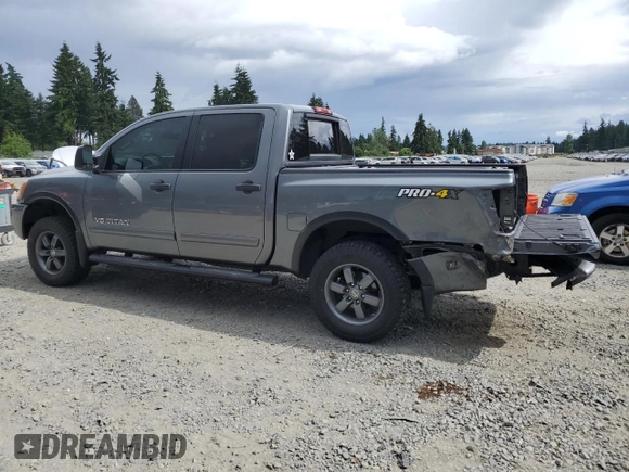 2015 Nissan Titan SV z VIN 1N6AA0EC5FN513631, wystawiony jako Copart lot #61260425 z przebiegiem 160 408 mil mil oraz Szkoda całkowita • Salvage title. Historia ofert i sprzedaży dostępna na DreamBid. Obrazek 2.