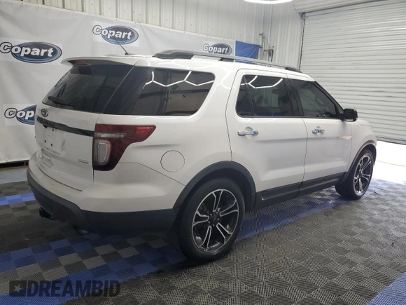 2014 Ford Explorer Sport with VIN 1FM5K8GT4EGB89468, listed as a Copart auction lot 61833335 with 114,098 mi miles and Clean title. Bid and sale history available at DreamBid. Image 3.