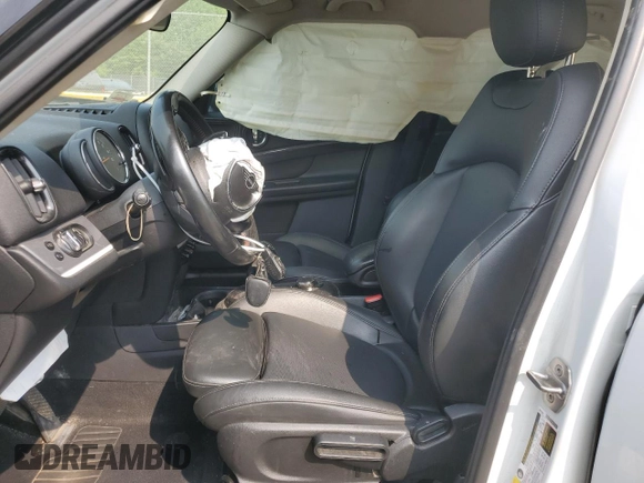 2019 MINI Countryman Cooper S with VIN WMZYT5C51K3G93681, listed as a Copart auction lot 59422445 with 87,279 mi miles and Salvage title. Bid and sale history available at DreamBid. Image 7.