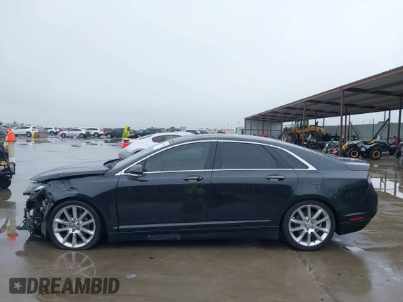 2015 Lincoln MKZ z VIN 3LN6L2G90FR621891, wystawiony jako IAAI lot #41968088 z przebiegiem 128 988 mil mil oraz . Historia ofert i sprzedaży dostępna na DreamBid. Obrazek 15.