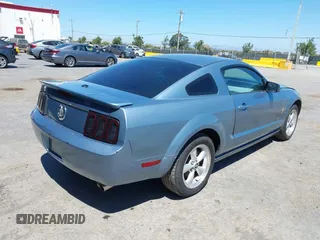 2007 Ford Mustang Deluxe с VIN 1ZVFT80N775363725, выставлен на аукционе IAAI как лот 42544069 с пробегом 200 300 миль миль и . История ставок и продаж доступна на DreamBid. Изображение 4.