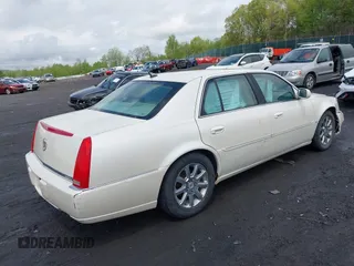 2008 Cadillac DTS 1SC with VIN 1G6KD57Y68U169694, listed as a IAAI auction lot 42196297 with 96,417 mi miles and . Bid and sale history available at carsss.com. Image 4.