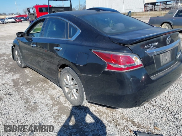 2014 Nissan Altima 2.5 S with VIN 1N4AL3AP1EC169058, listed as a IAAI auction lot 41439979 with 123,252 mi miles. Bid and sale history available at carsss.com. Image 3.