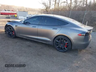 2018 Tesla Model S 75D z VIN 5YJSA1E4XJF291438, wystawiony jako IAAI lot #41311045 z przebiegiem Nie podano mil oraz . Historia ofert i sprzedaży dostępna na DreamBid. Obrazek 3.