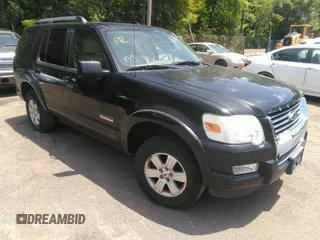 2008 Ford Explorer XLT z VIN 1FMEU73E78UA38318, wystawiony jako IAAI lot #42295083 z przebiegiem 212 574 mil mil oraz . Historia ofert i sprzedaży dostępna na DreamBid. Obrazek 1.