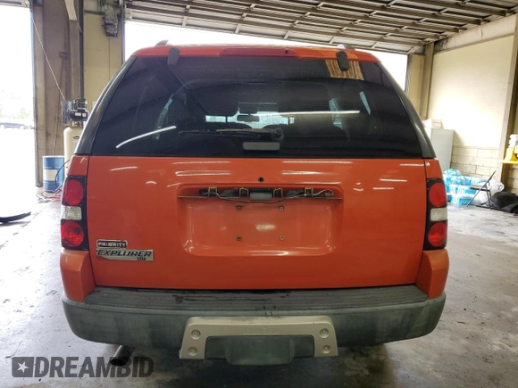 2007 Ford Explorer XLT with VIN 1FMEU73897UA37325, listed as a Copart auction lot 45277585 with 105,869 mi miles and Salvage Title. Bid and sale history available at carsss.com. Image 6.